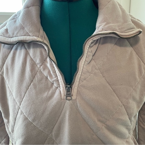 Abercrombie & Fitch Purple Lavender Quilter Pullover Quarter Zip Sweater - Picture 3 of 8